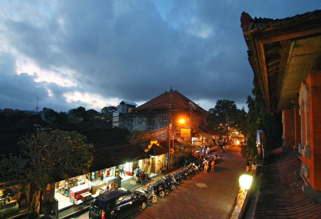 Happy * Ubud